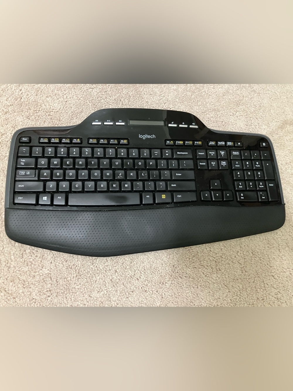 Logitech MK710 Wireless Desktop Set Keyboard/Mouse - Picture 2 of 8